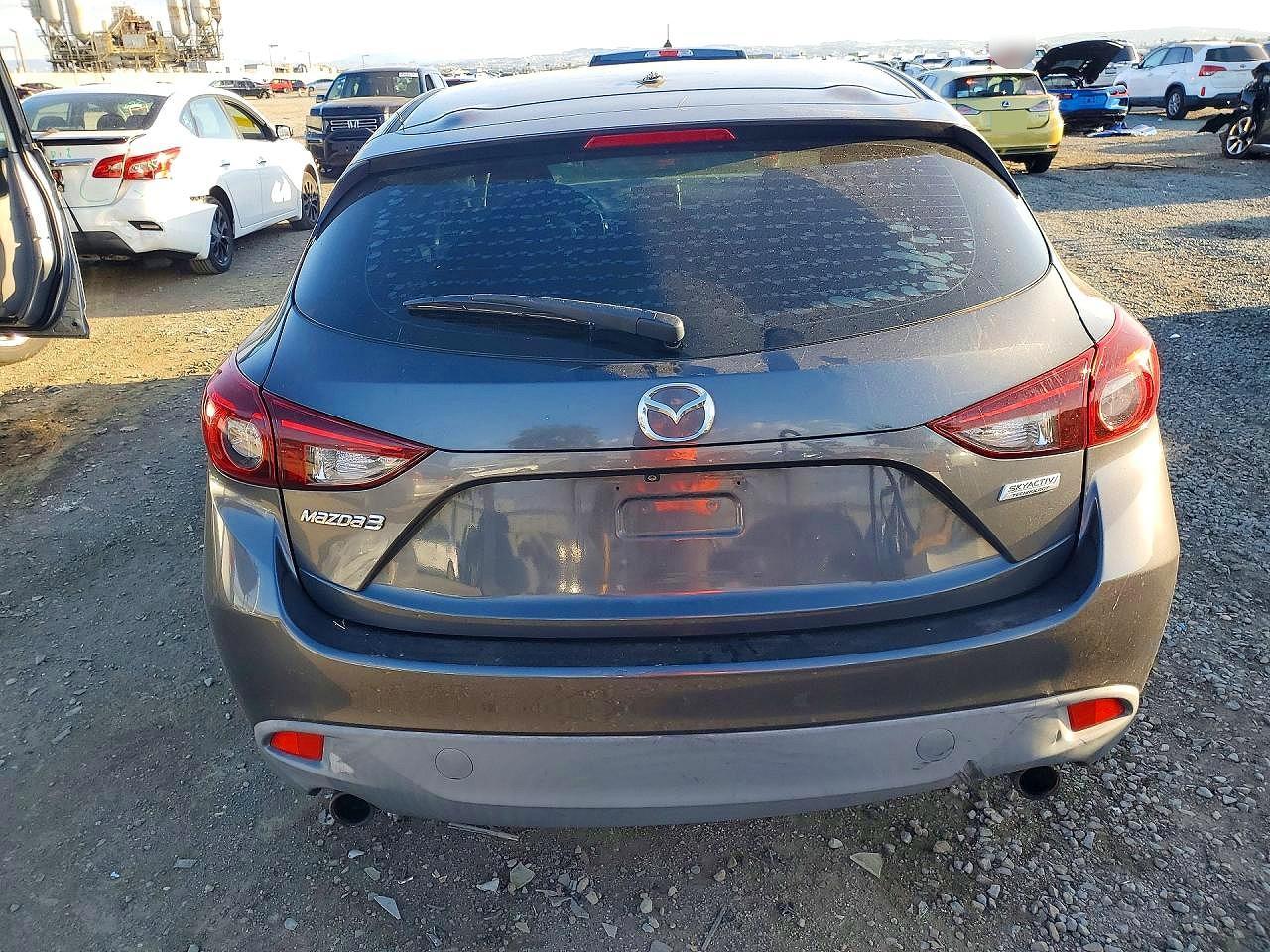 2015 Mazda 3 Touring - Image 6
