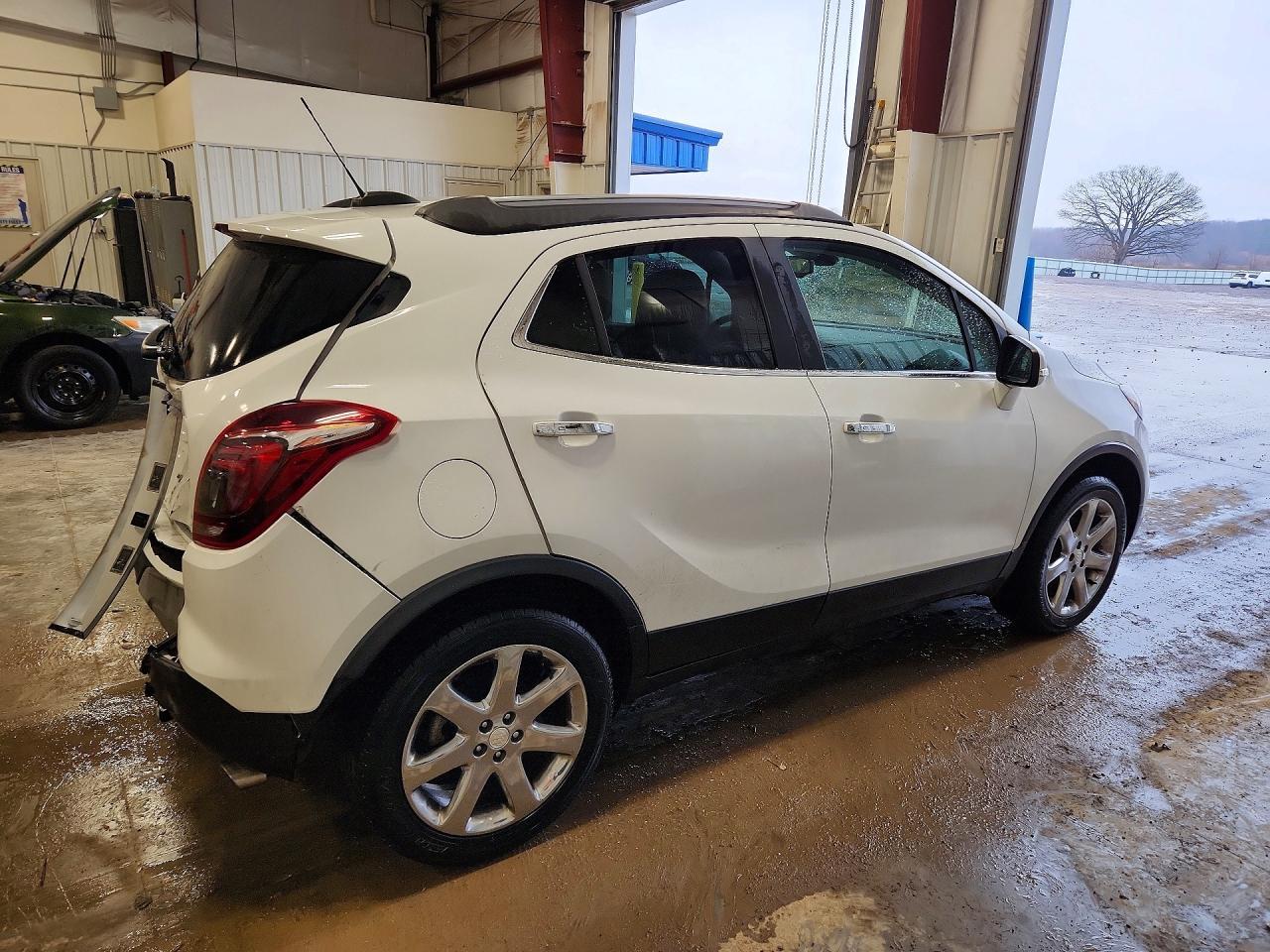 2018 Buick Encore Essence - Фото 3