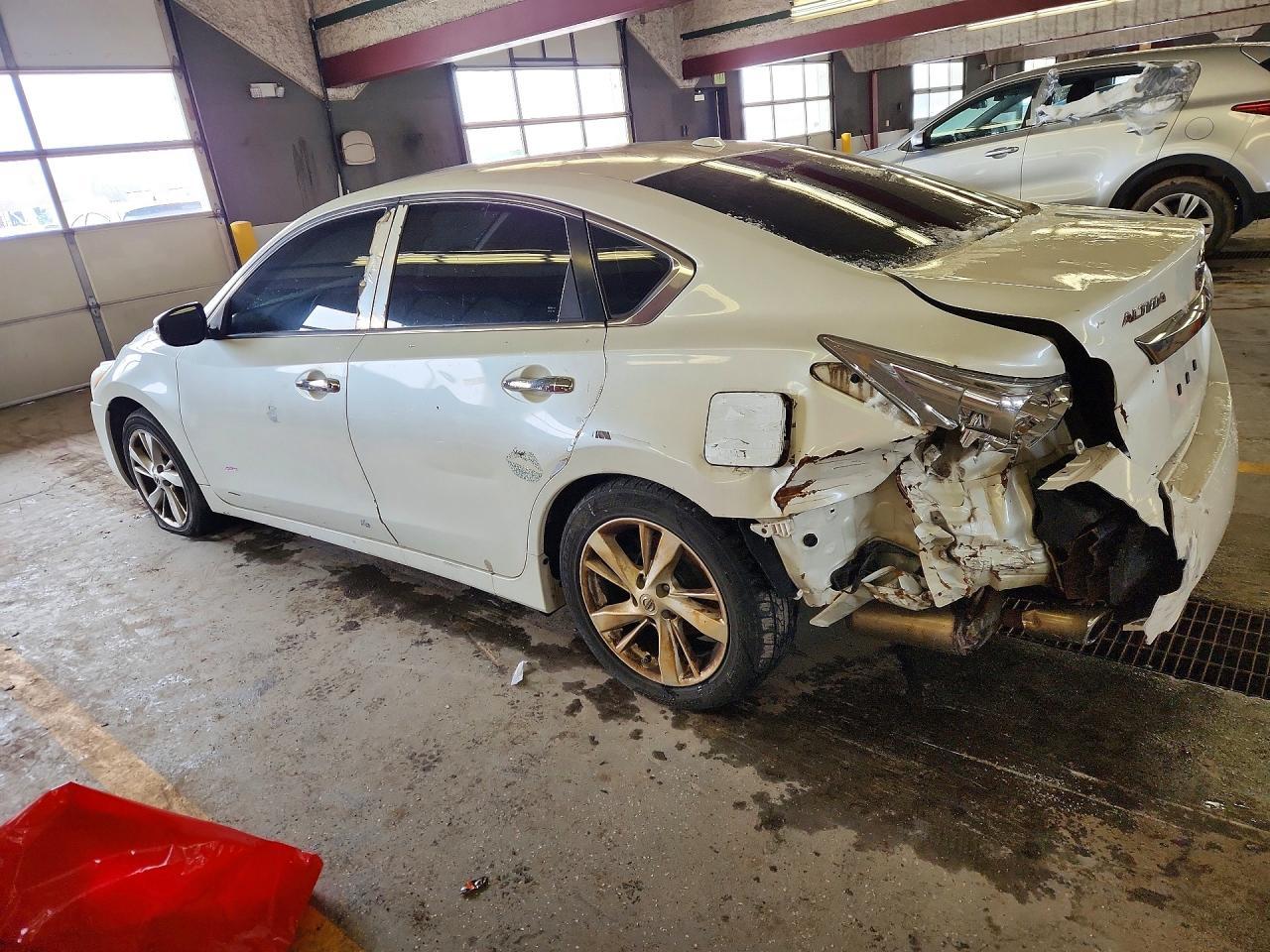 2015 Nissan Altima 2.5 Sv - Фото 2