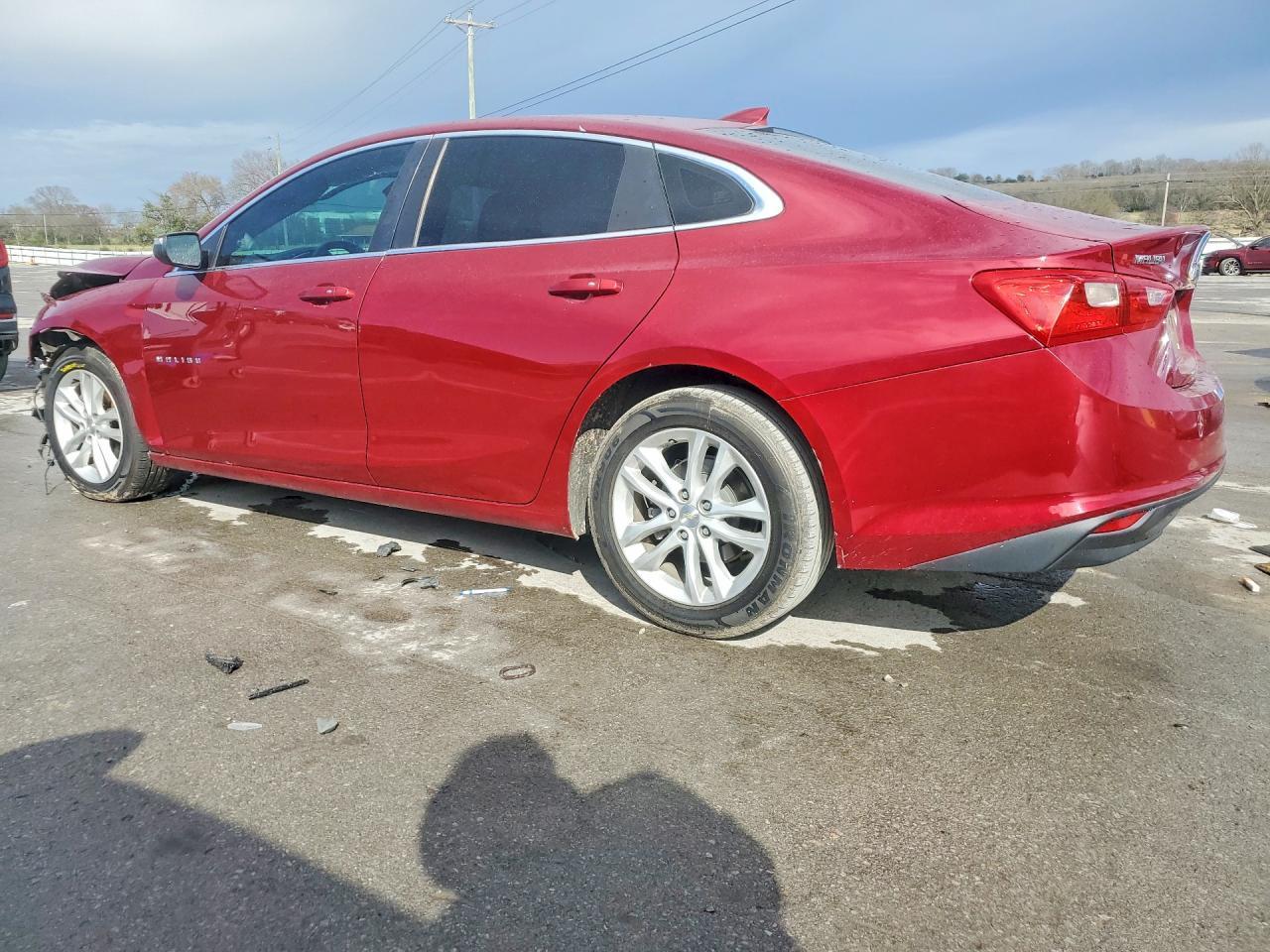 2018 Chevrolet Malibu Lt - Image 2