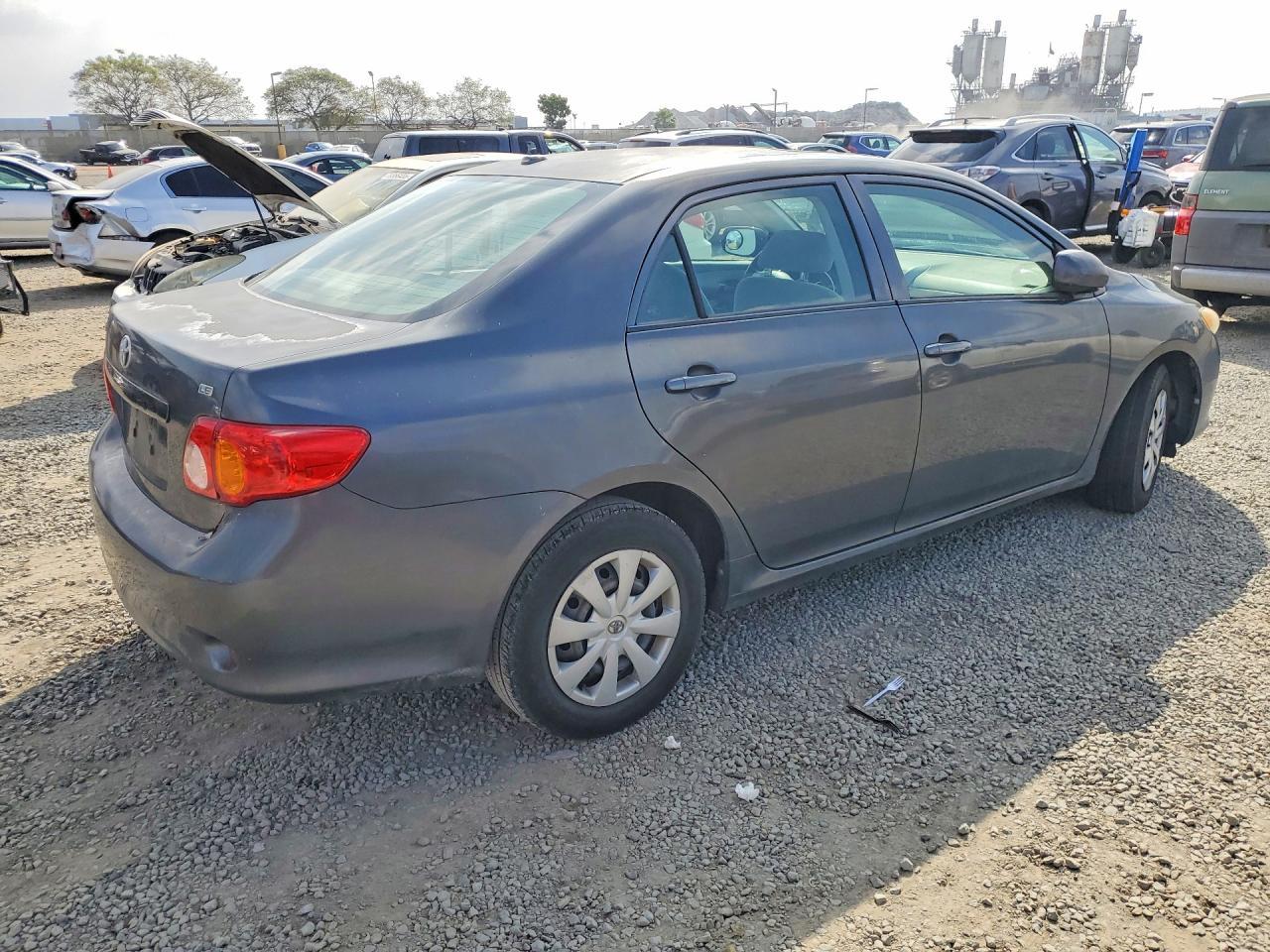 2010 Toyota Corolla Base - Фото 3