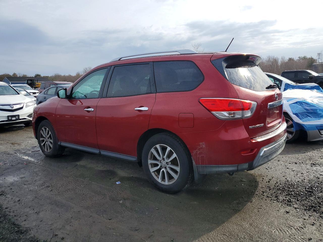 2014 Nissan Pathfinder S - Фото 2