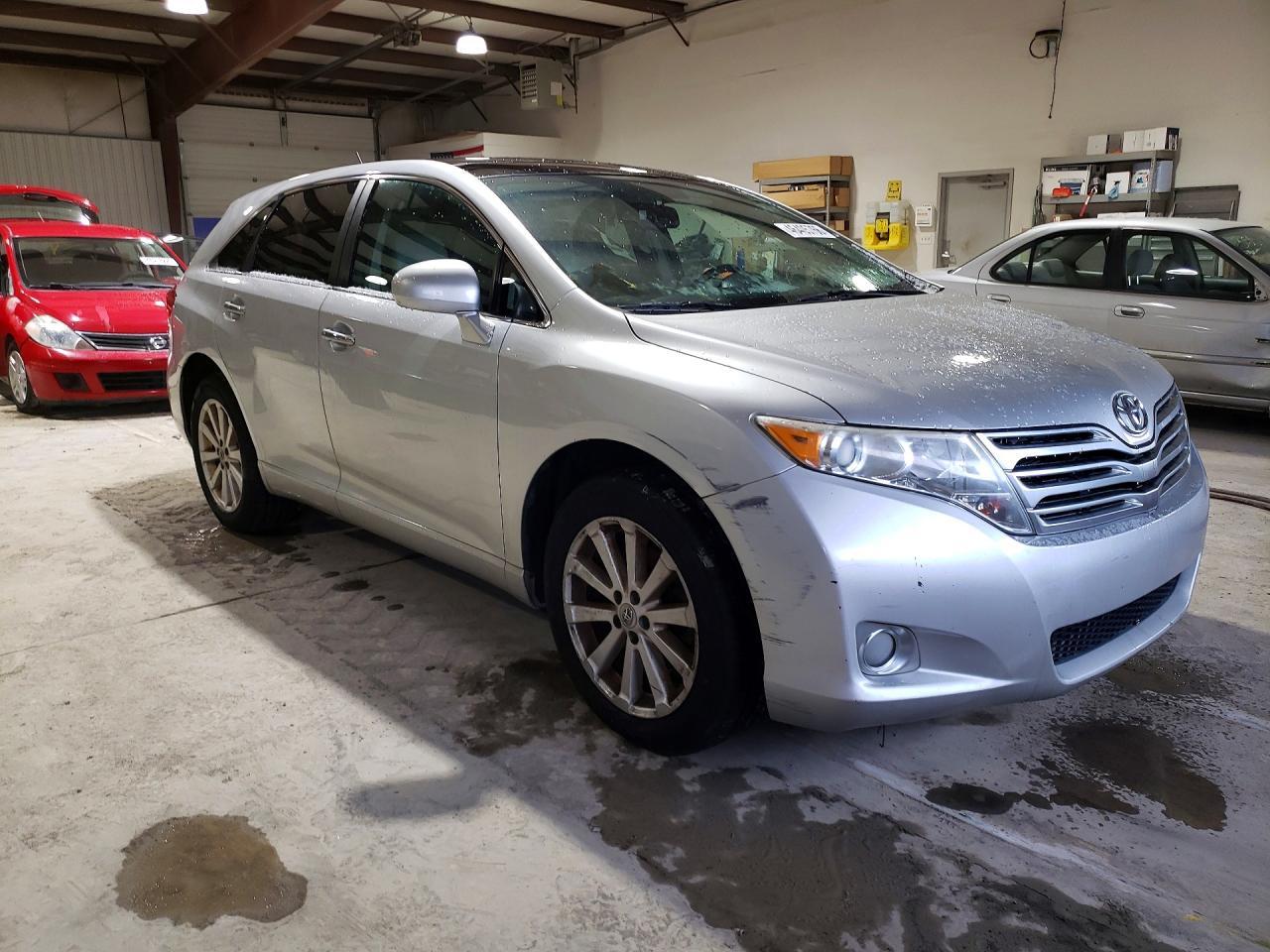 2011 Toyota Venza - Image 4