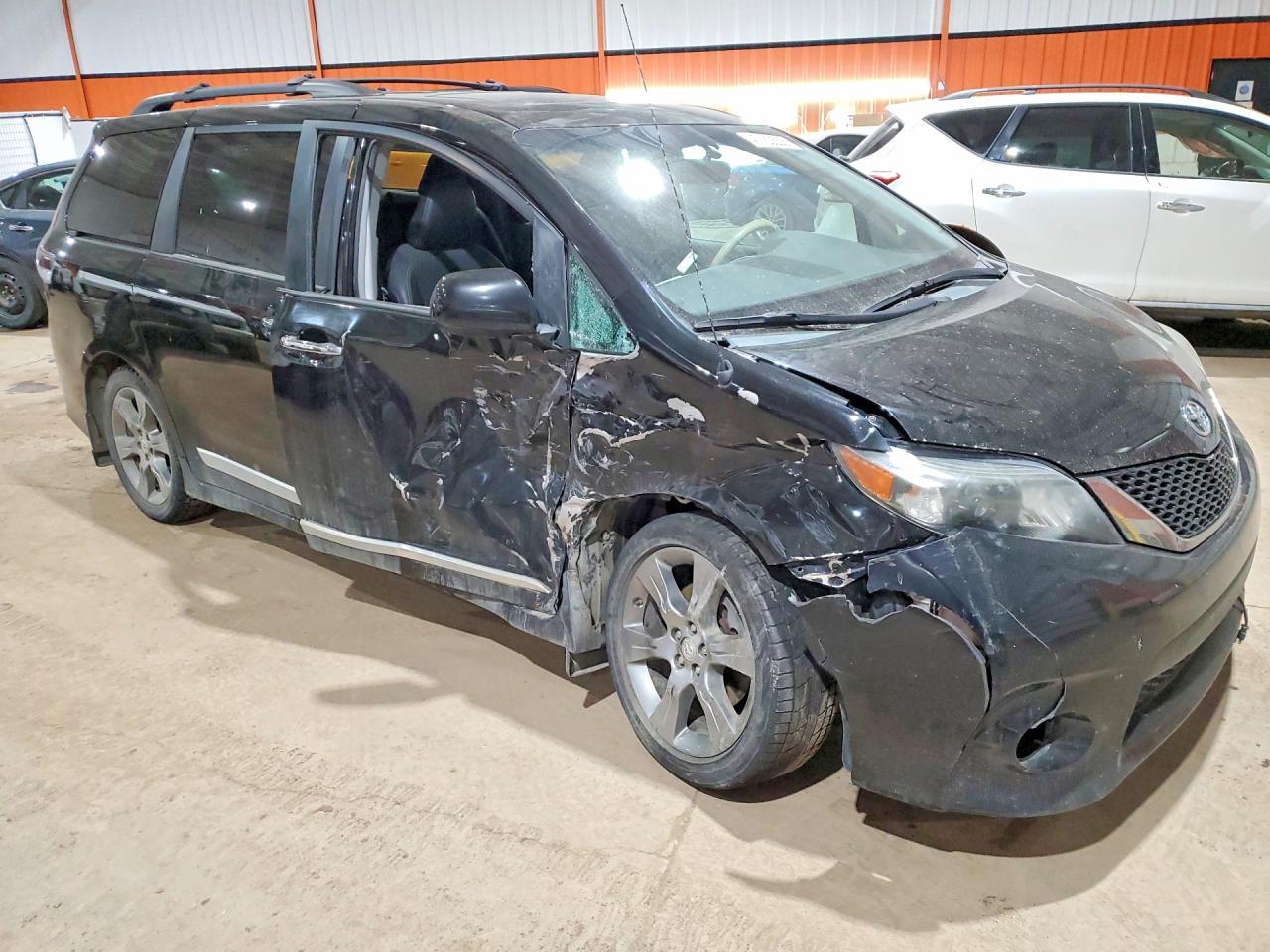 2014 Toyota Sienna Se 8-Passenger - Фото 4