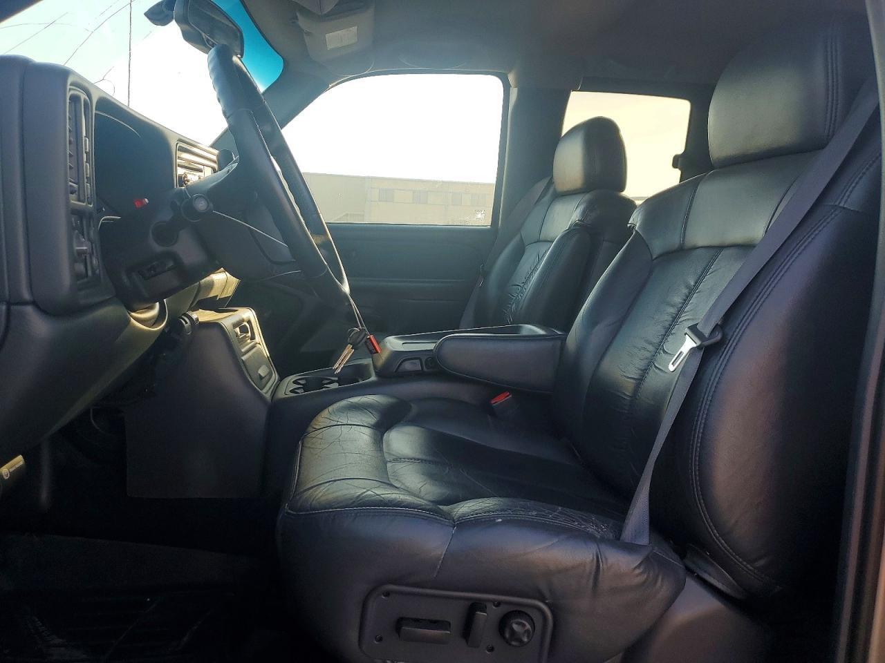 2002 Chevrolet Silverado K2500 Heavy Duty - Фото 7