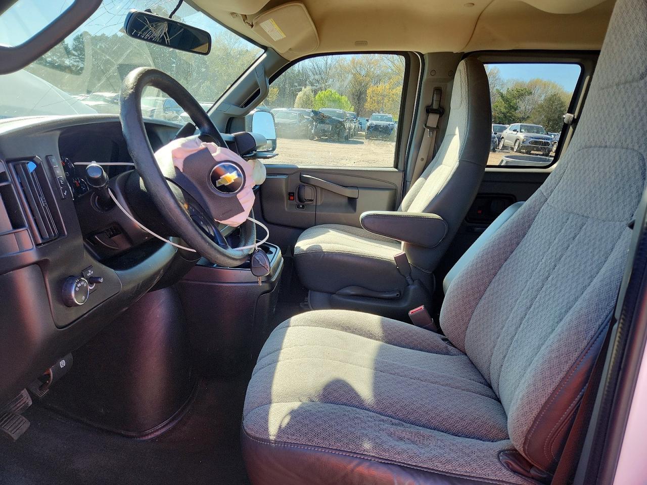2016 Chevrolet Express G3500 Lt - Image 7