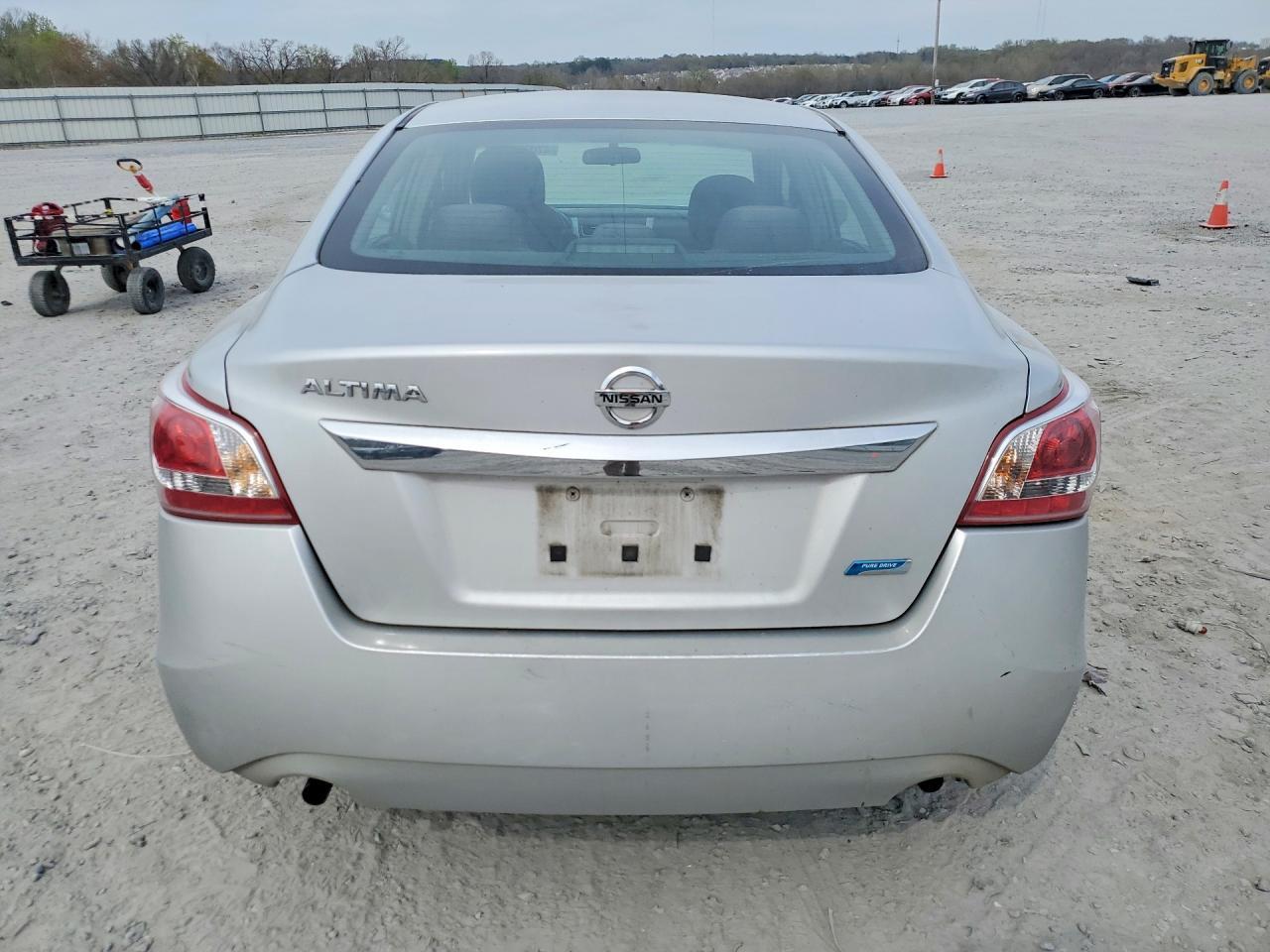 2013 Nissan Altima 2.5 - Фото 6