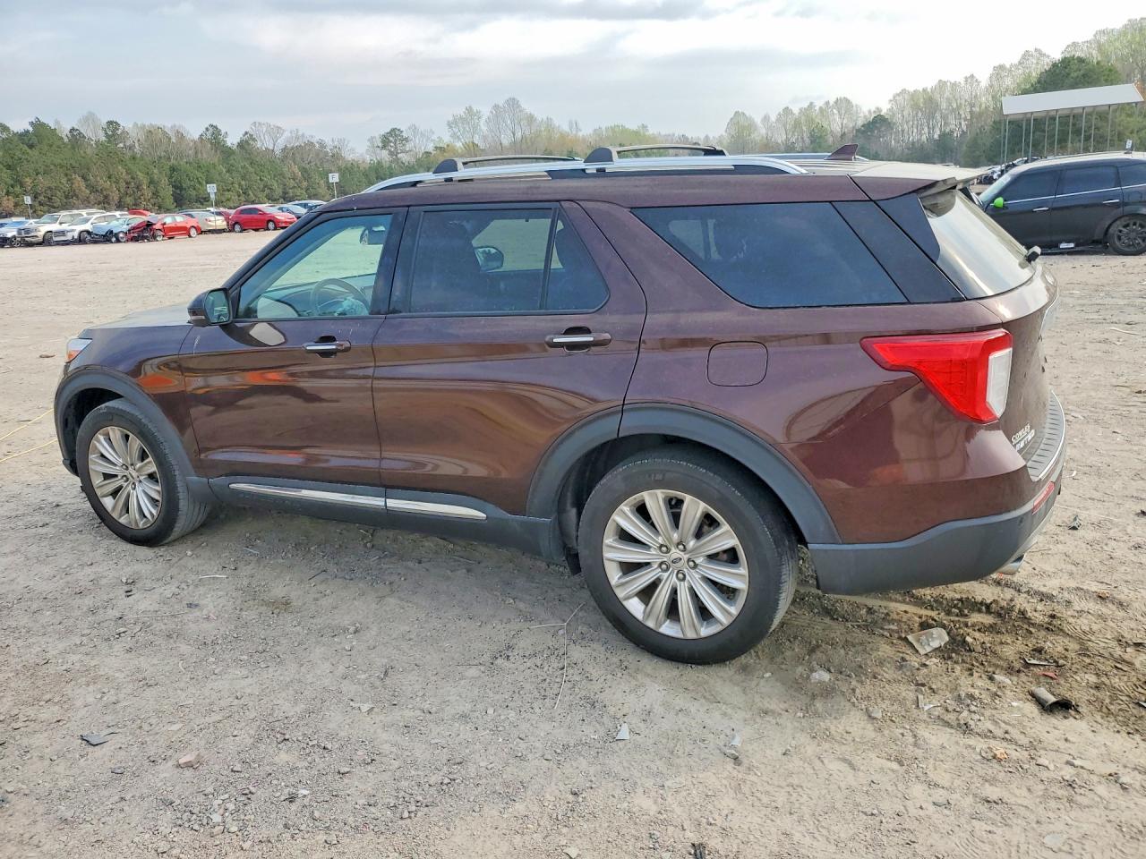 2020 Ford Explorer Limited - Image 2