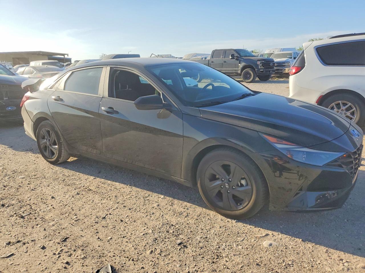 2021 Hyundai Elantra Sel - Фото 4