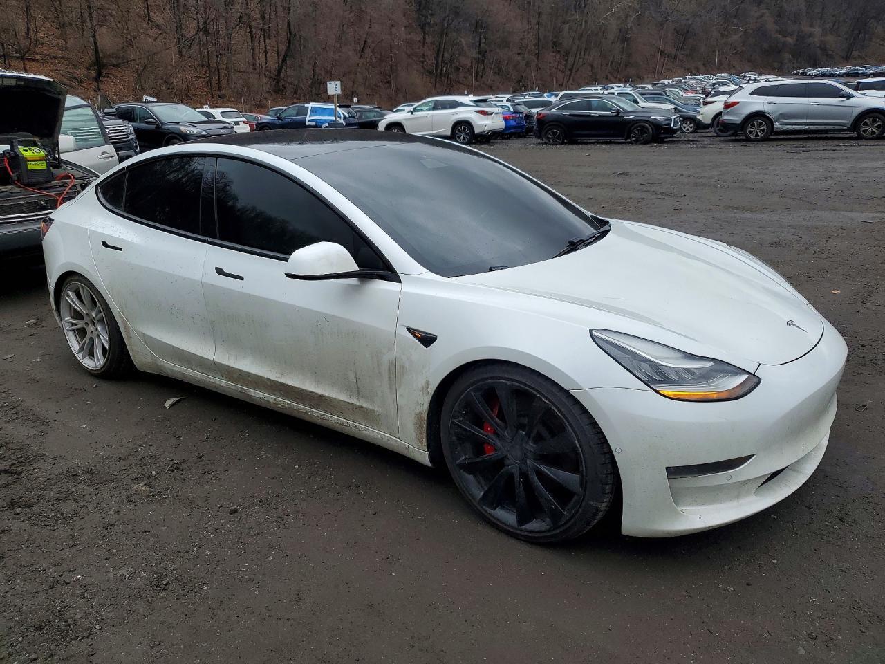 2020 Tesla Model 3 - Image 4