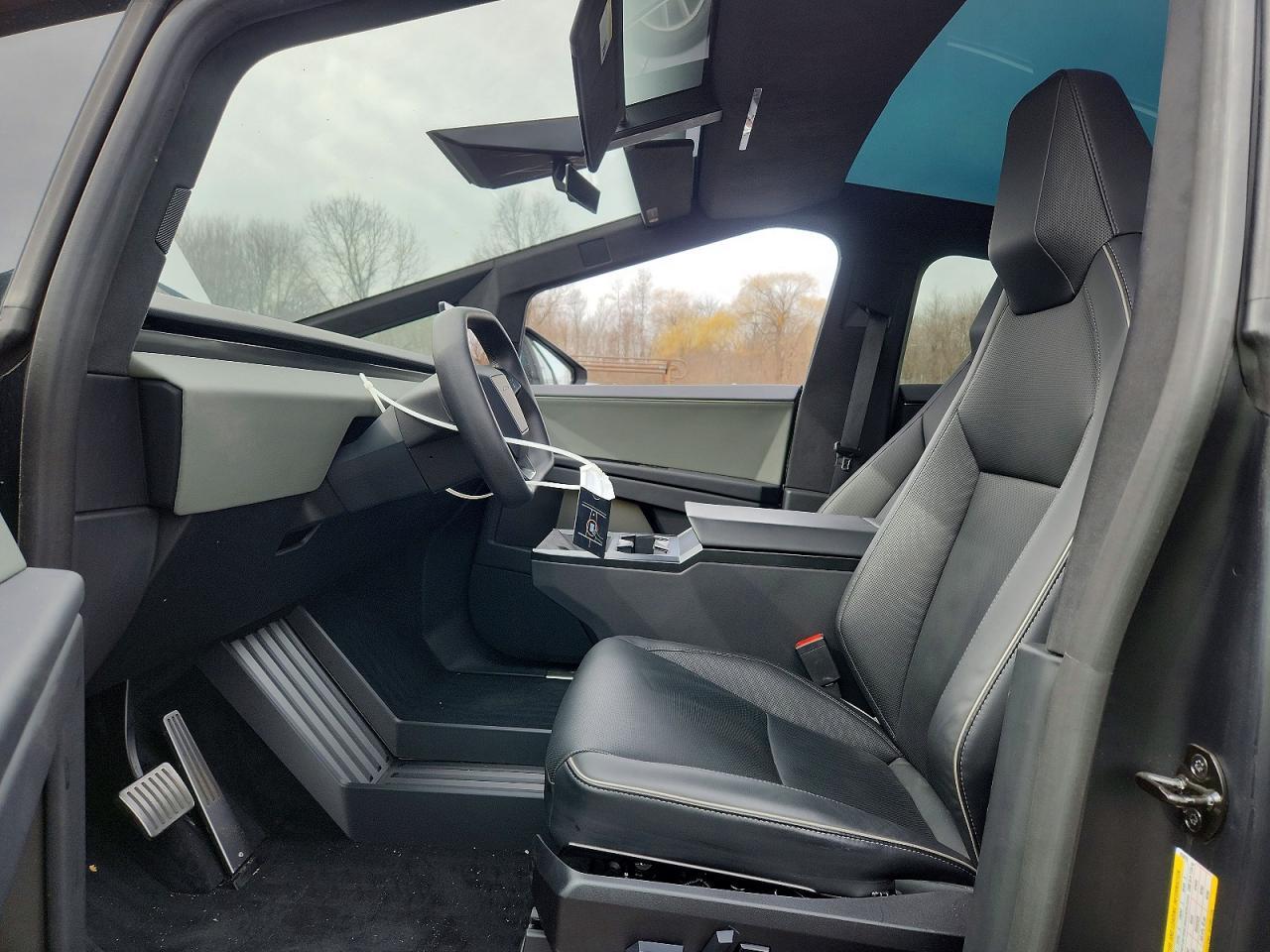 2024 Tesla Cybertruck - Фото 7