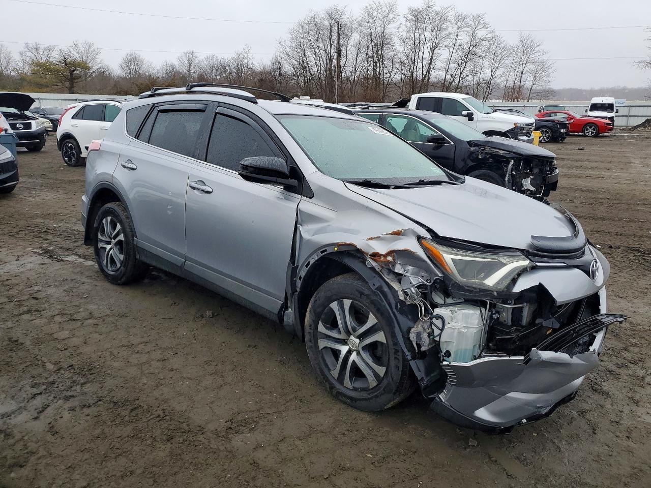 2016 Toyota Rav4 Le - Image 4