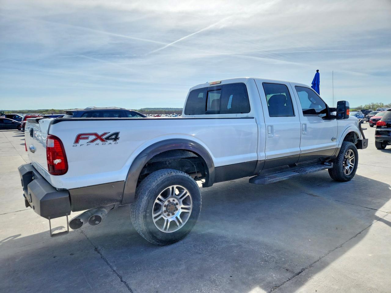 2015 Ford F350 Super Duty - Фото 3