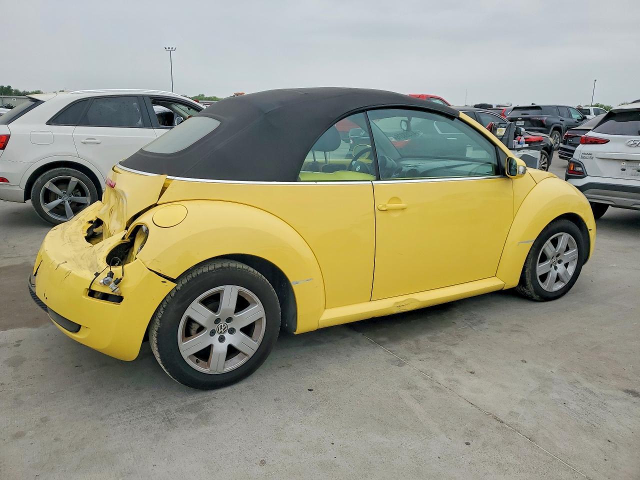 2007 Volkswagen New Beetle Convertible Option Package 1 - Image 3