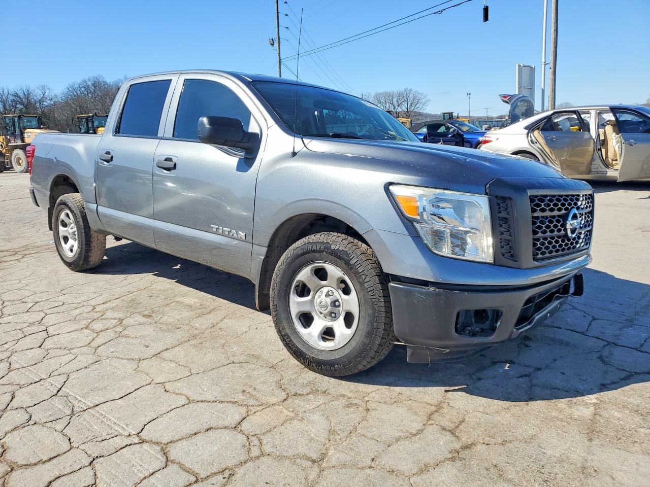 2017 Nissan Titan S - Фото 4