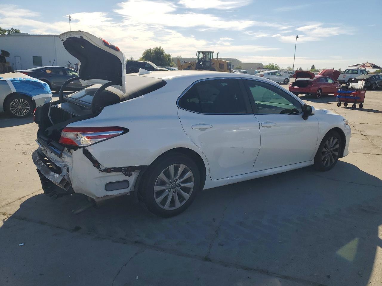2020 Toyota Camry Le - Image 3