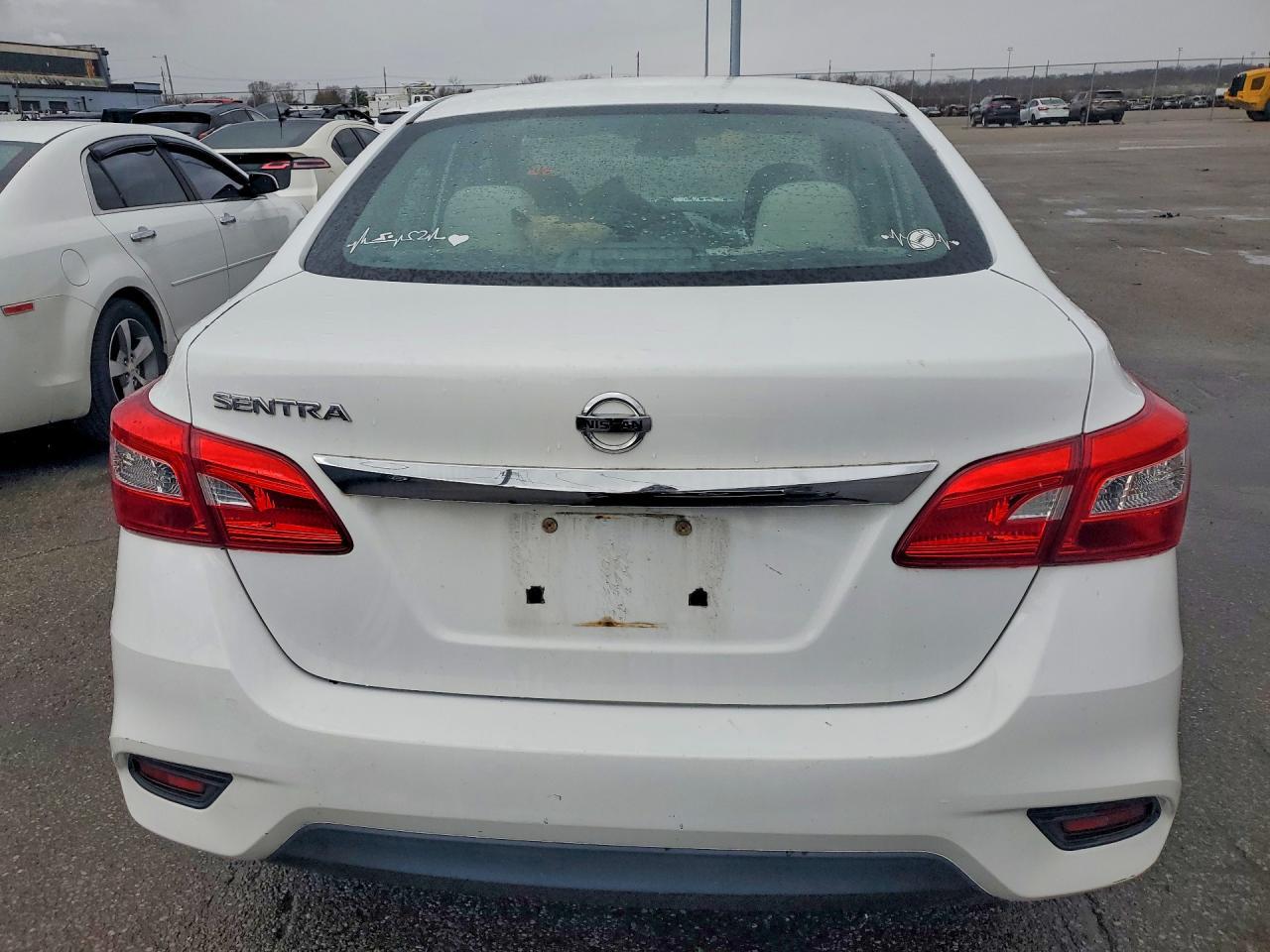 2017 Nissan Sentra S - Фото 6