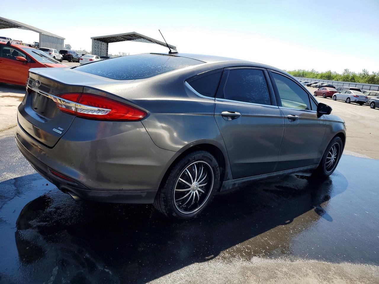 2017 Ford Fusion Se - Фото 3