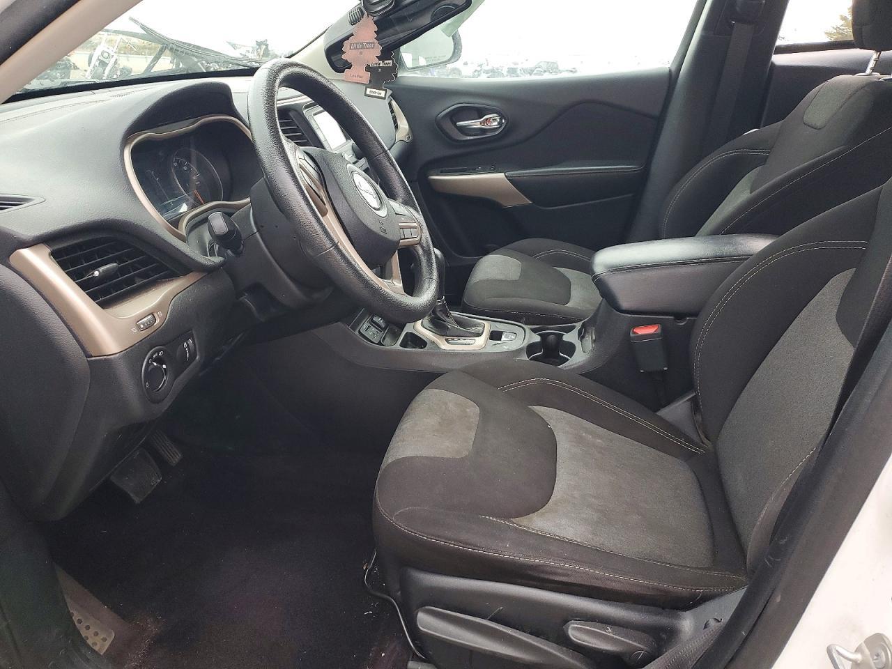 2017 Jeep Cherokee Sport - Image 7