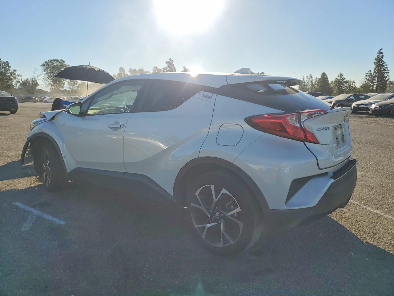 2021 Toyota C-Hr Xle - Фото 2