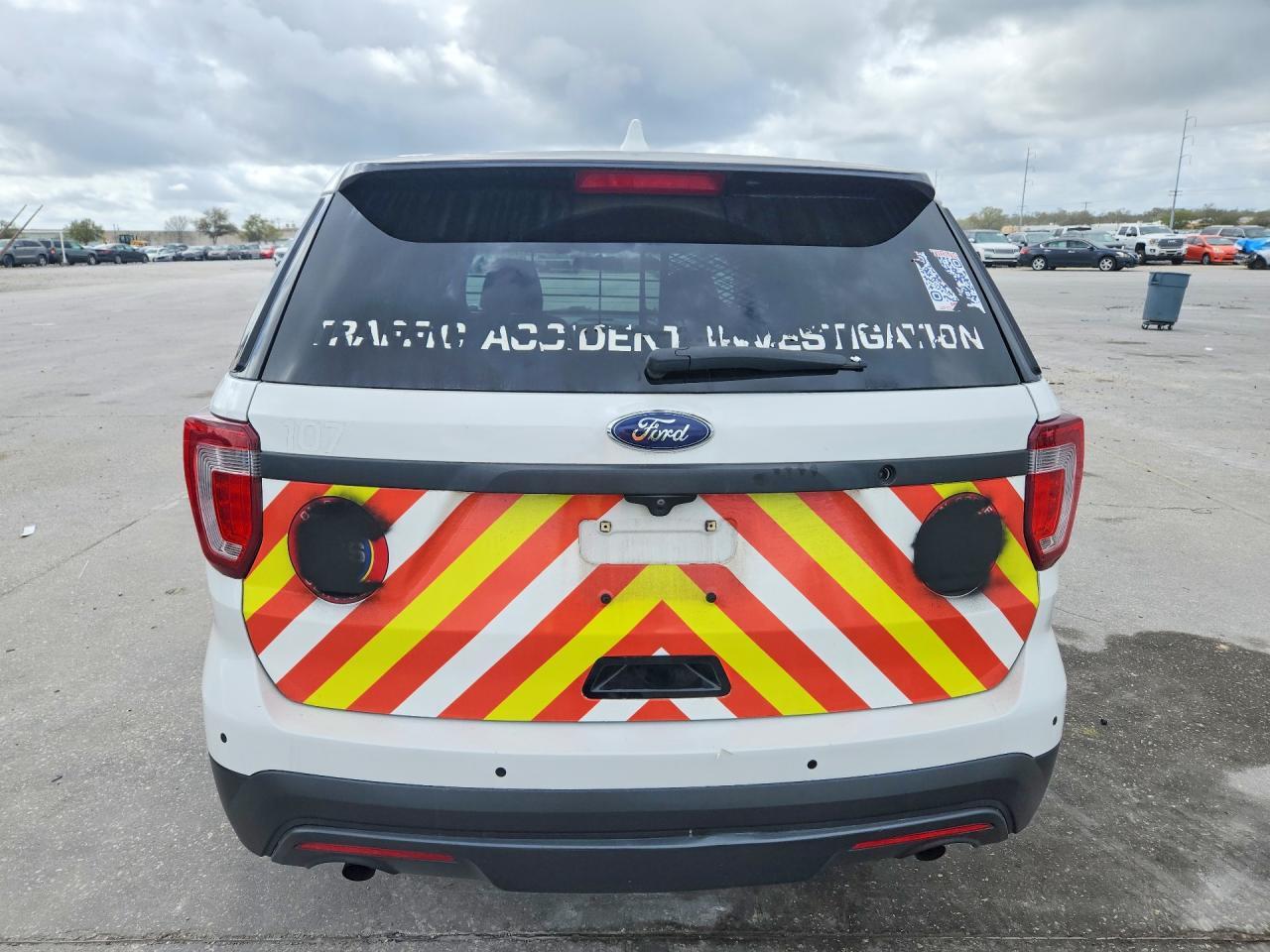 2017 Ford Explorer Police Interceptor - Фото 6