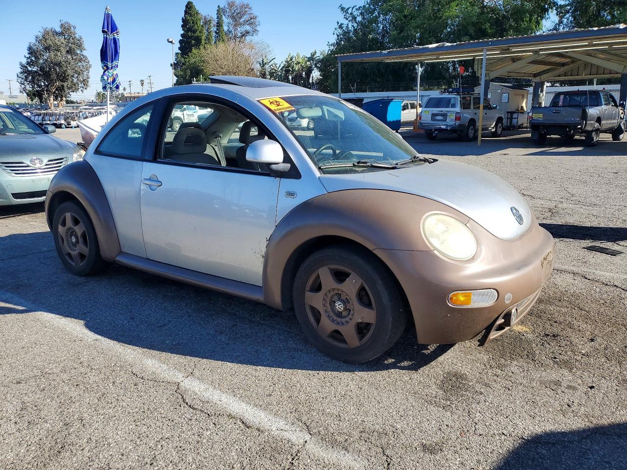 2000 Volkswagen New Beetle Gls - Фото 4