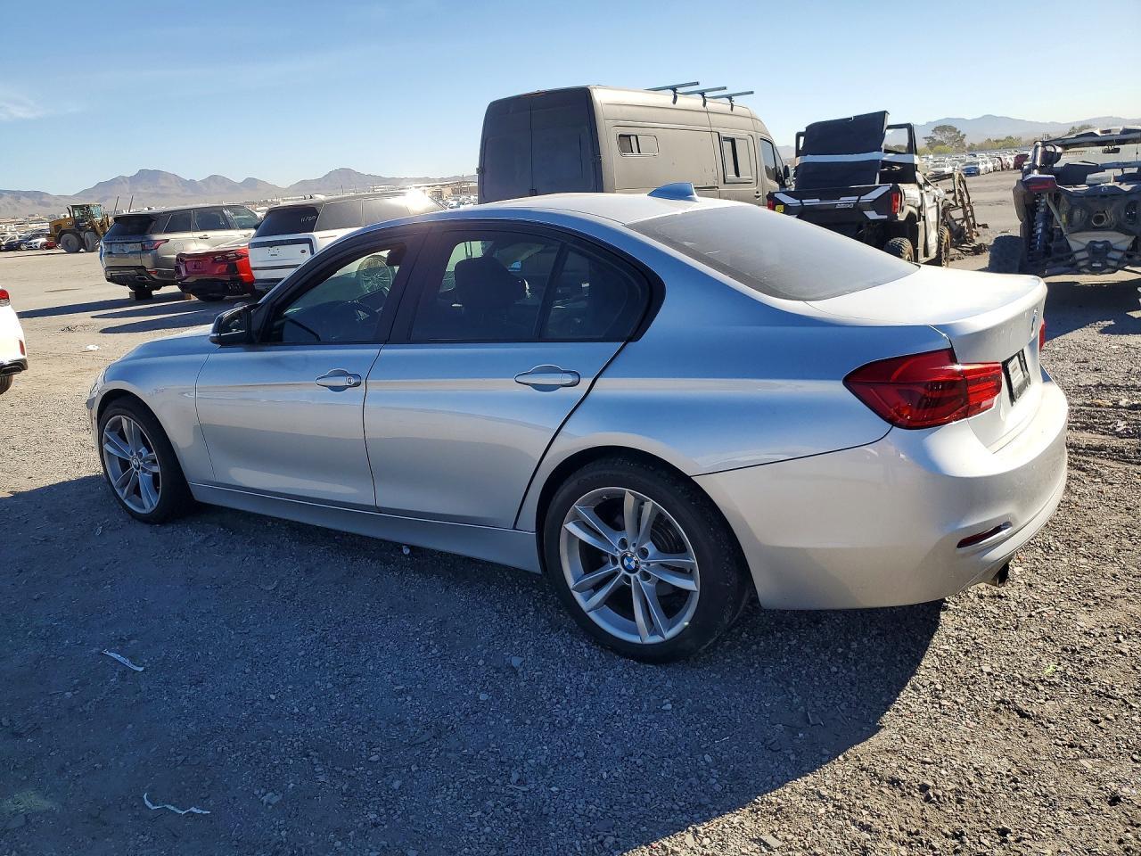 2016 BMW 320 I - Image 2