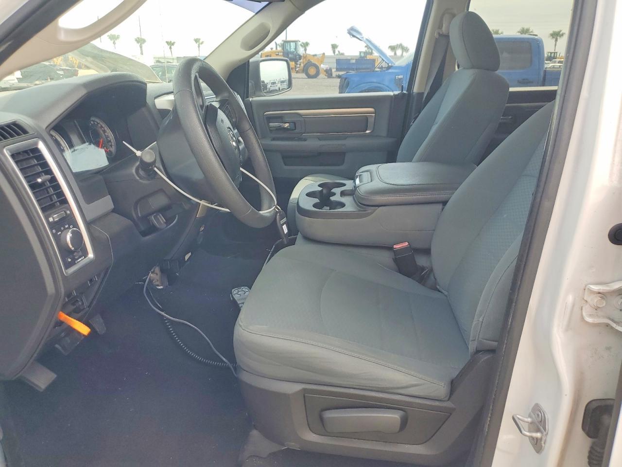 2019 Ram 1500 Classic Slt - Image 7