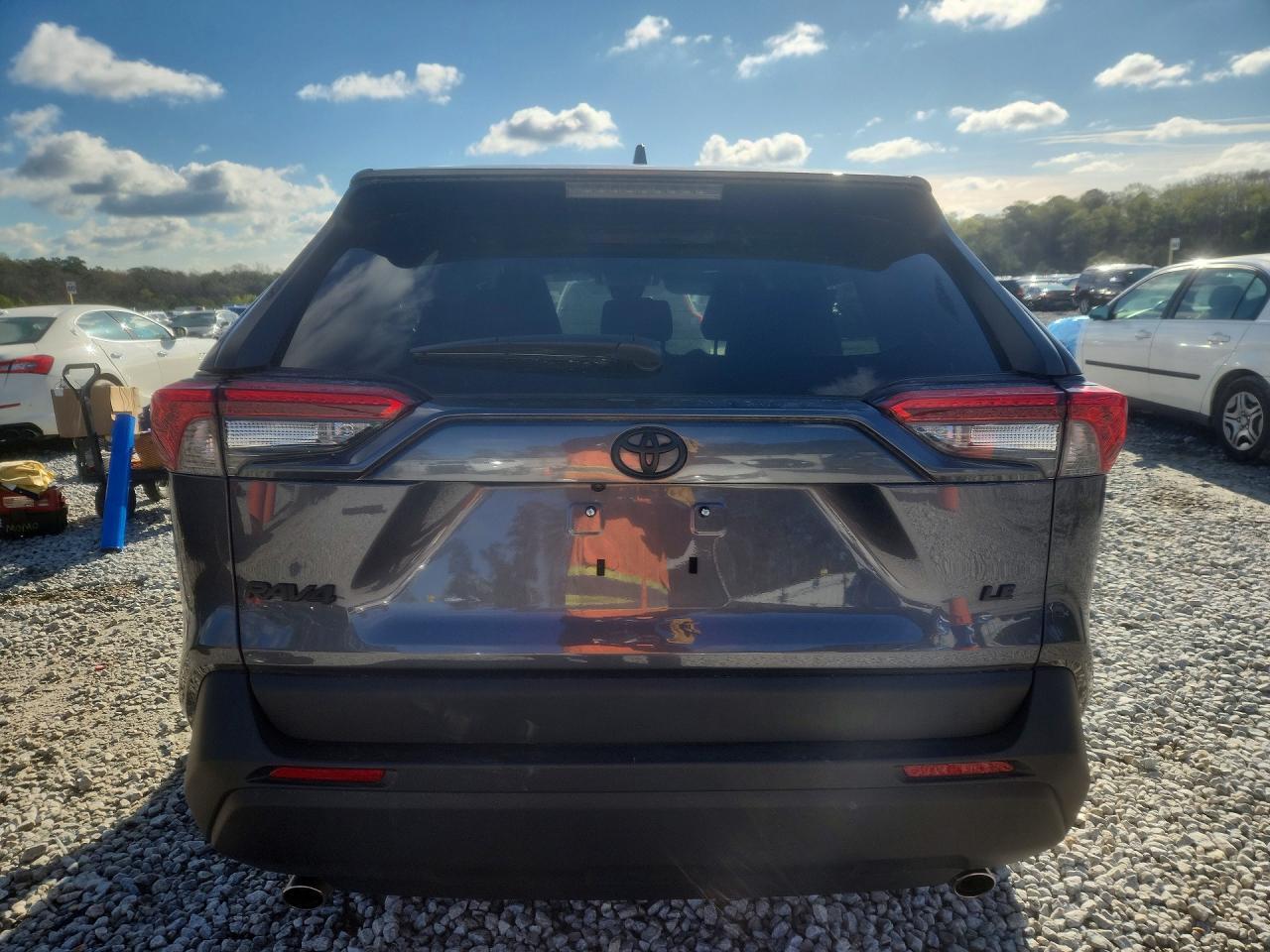 2025 Toyota Rav4 Le - Фото 6