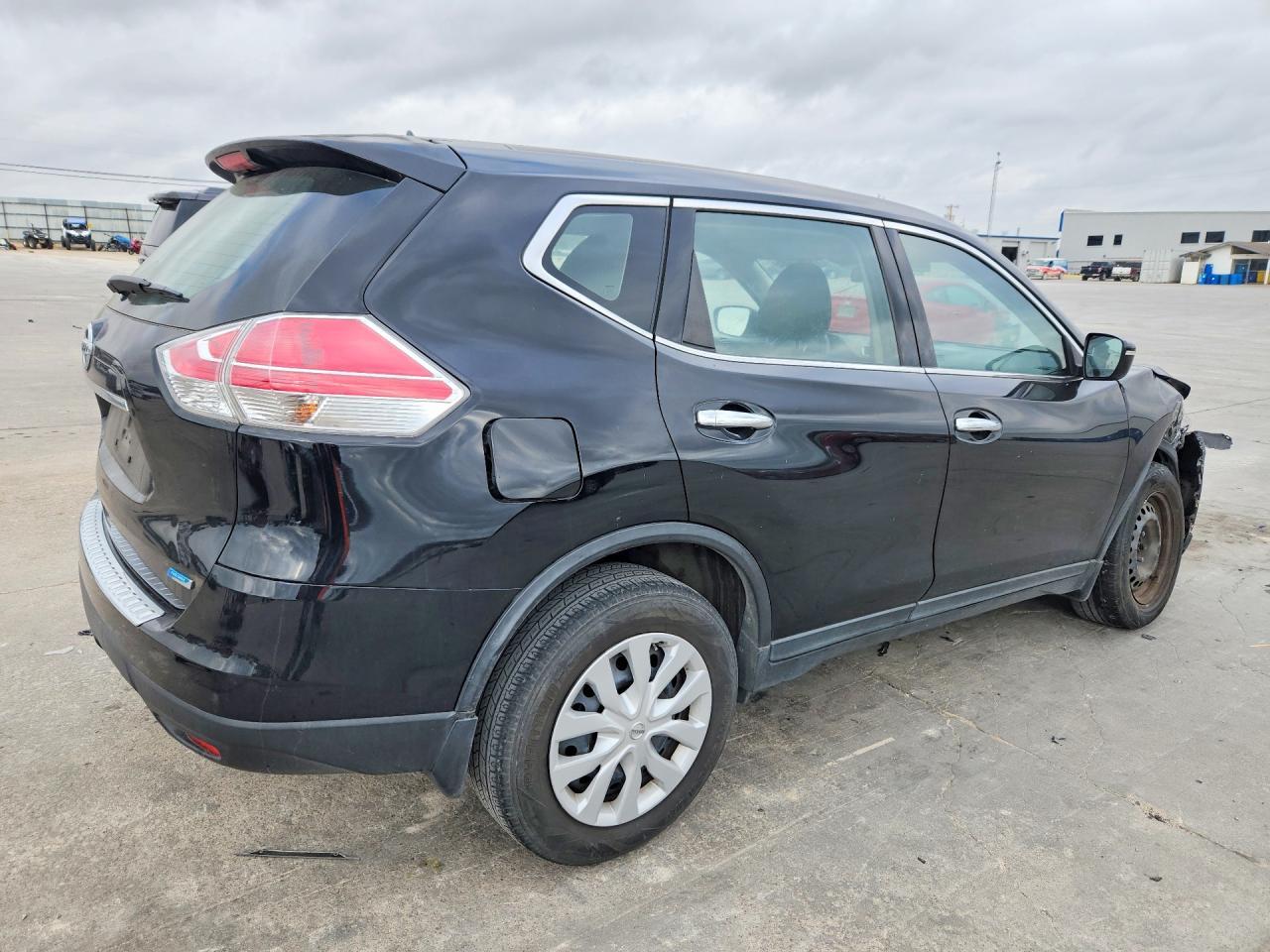 2015 Nissan Rogue S - Фото 3
