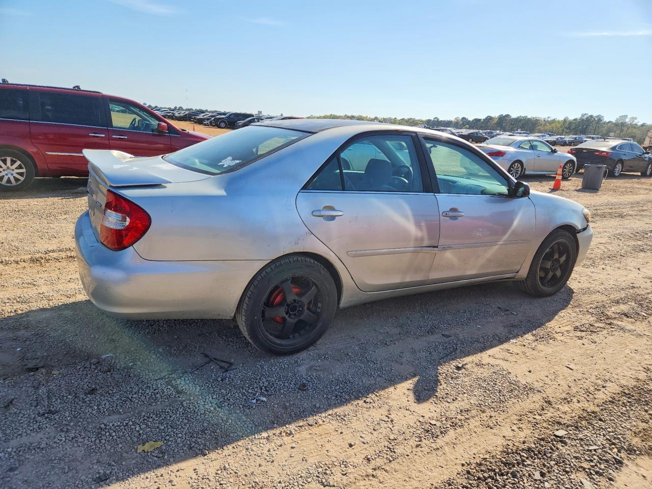 2003 Toyota Camry Le - Фото 3