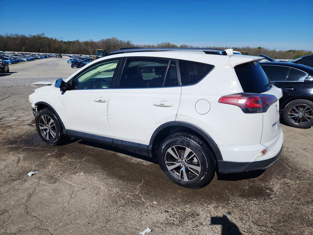 2017 Toyota Rav4 Xle - Фото 2