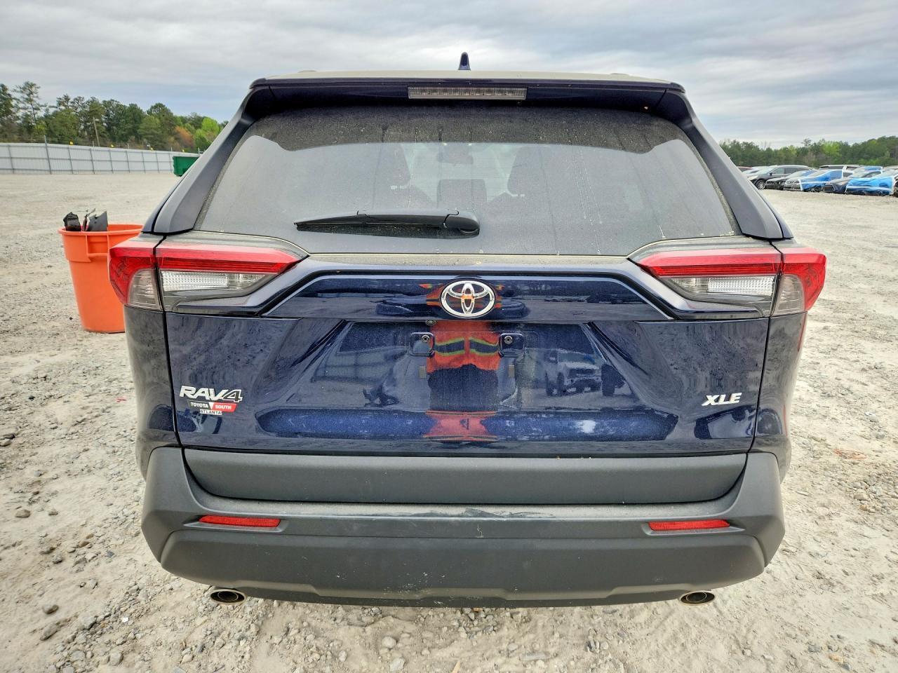 2025 Toyota Rav4 Xle - Image 6