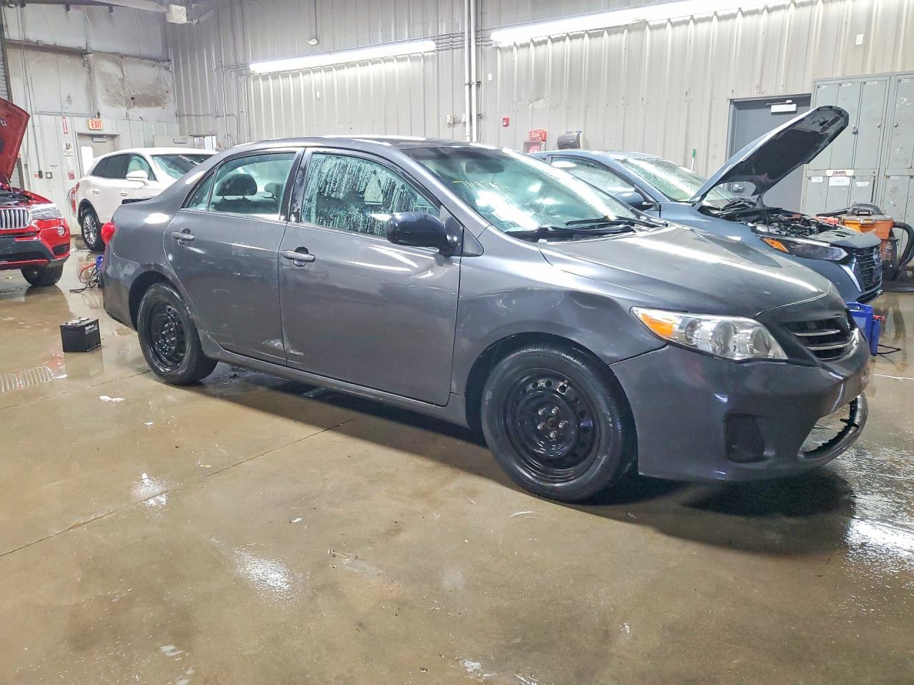 2013 Toyota Corolla Le - Фото 4
