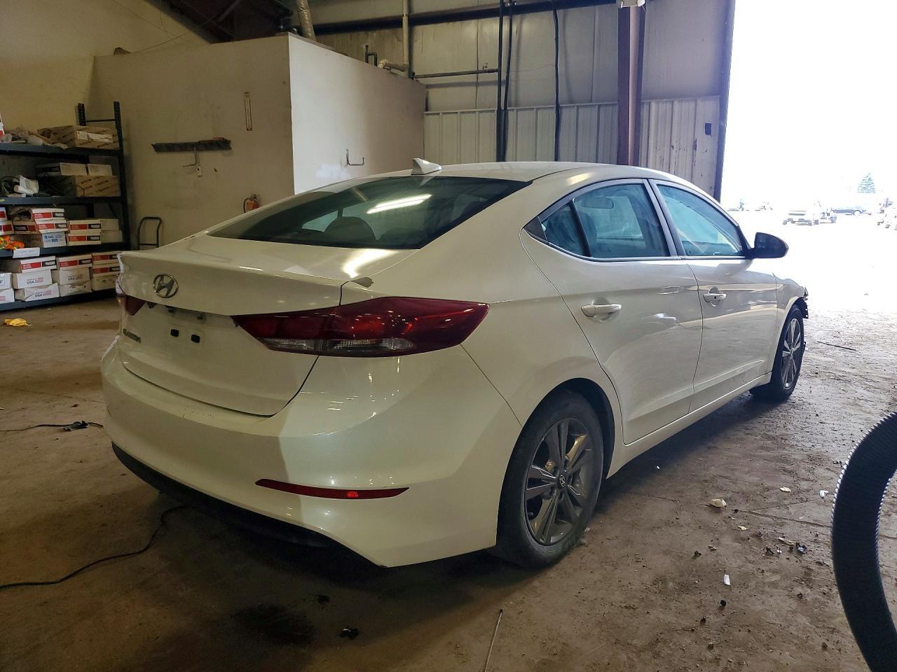 2017 Hyundai Elantra Se - Фото 3