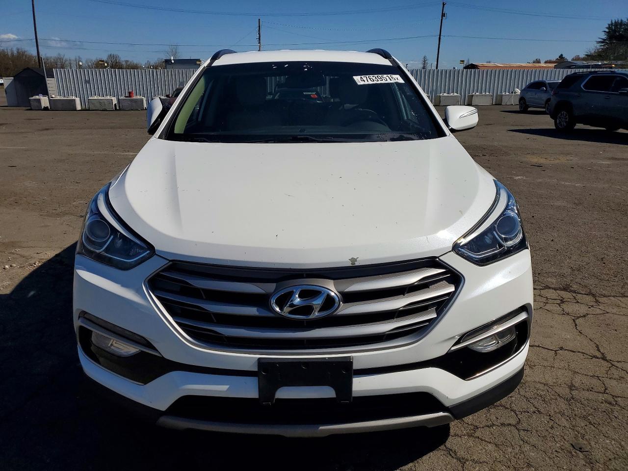 2017 Hyundai Santa Fe Sport 2.4L - Фото 5