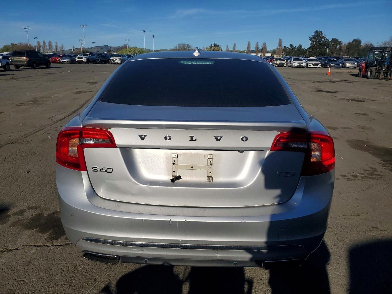 2016 Volvo S60 Premier - Фото 6