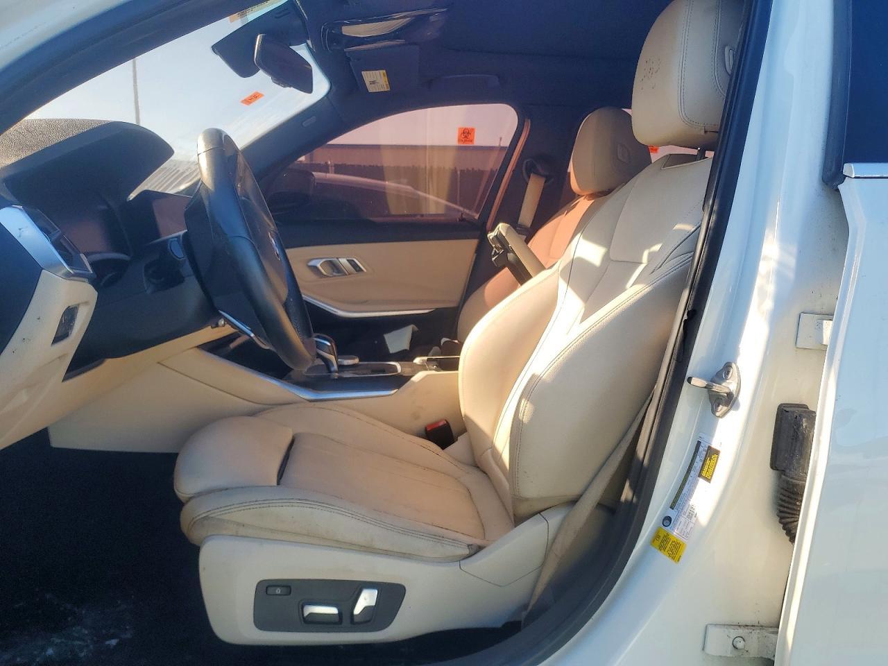 2019 BMW 330I - Фото 7