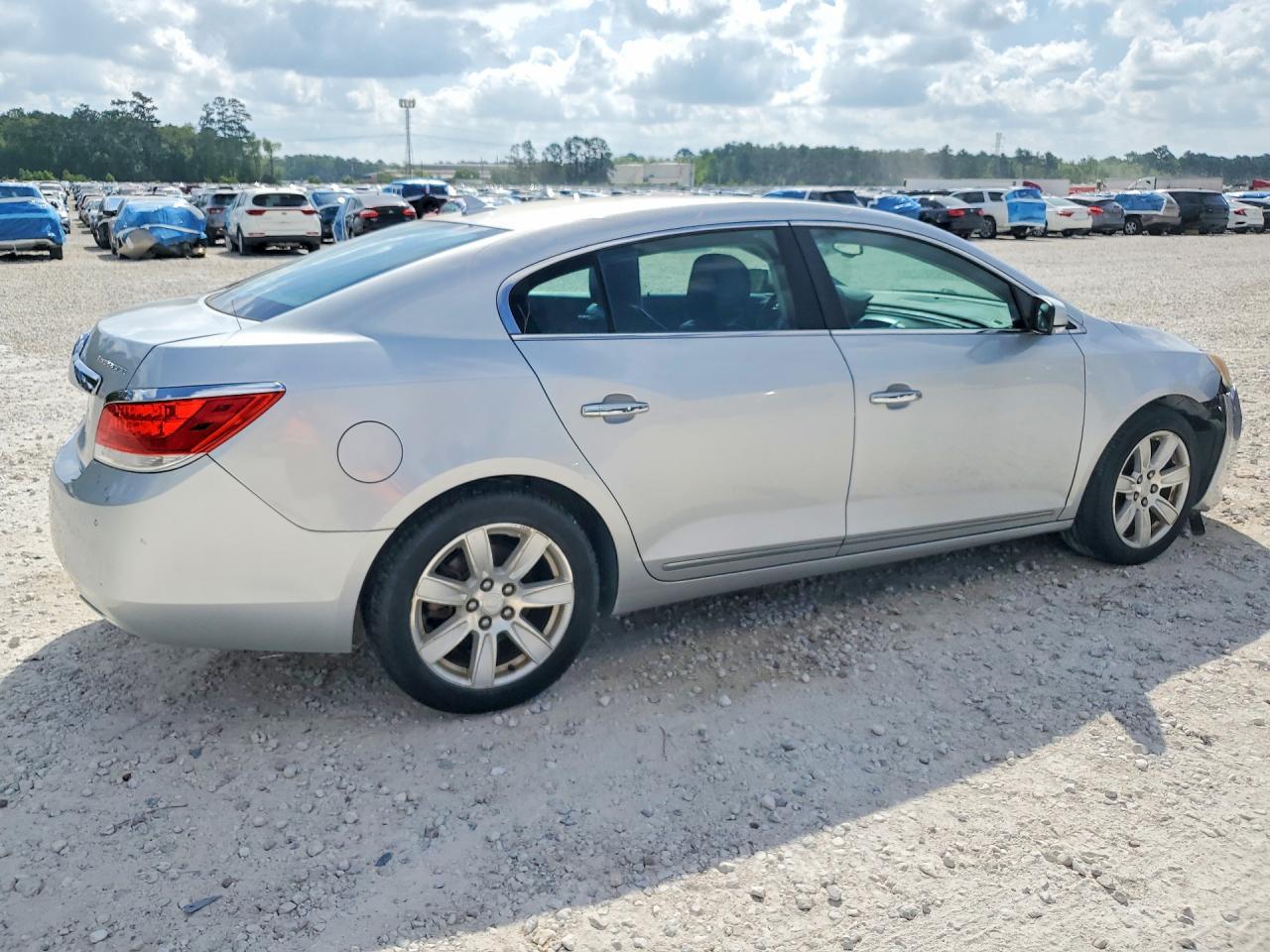 2013 Buick Lacrosse - Image 3