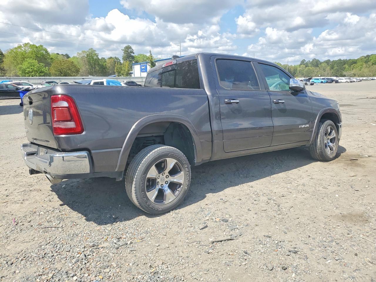 2019 Ram 1500 Laramie - Image 3
