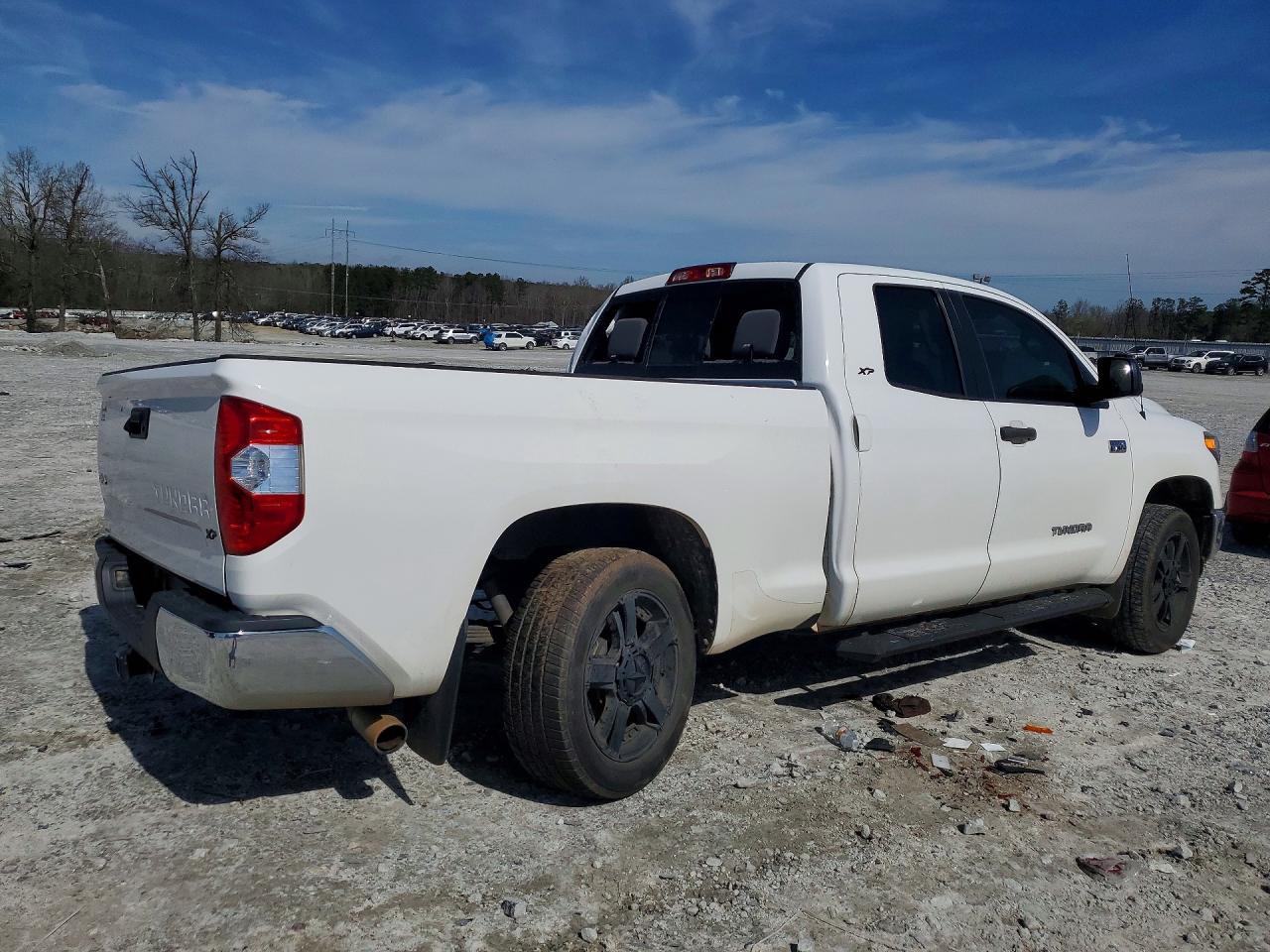 2018 Toyota Tundra Sr5 - Фото 3