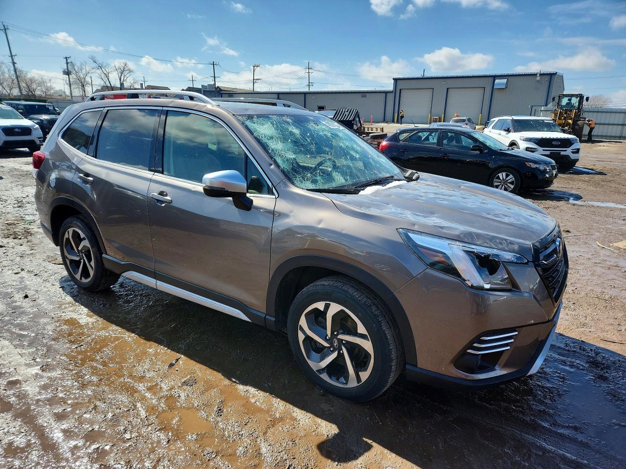 2023 Subaru Forester Touring - Image 4