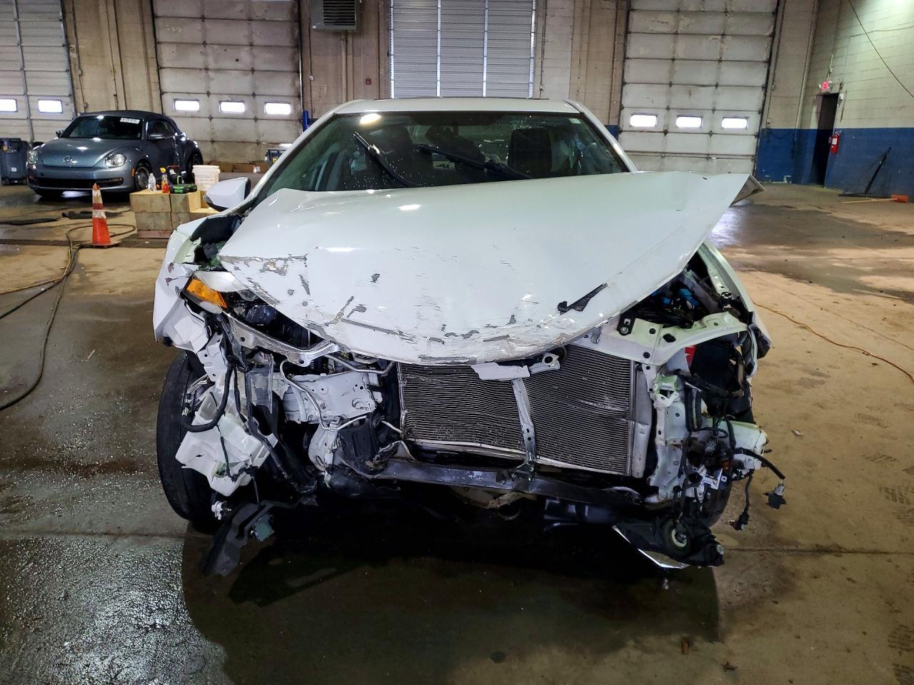 2014 Toyota Corolla S Plus - Фото 5
