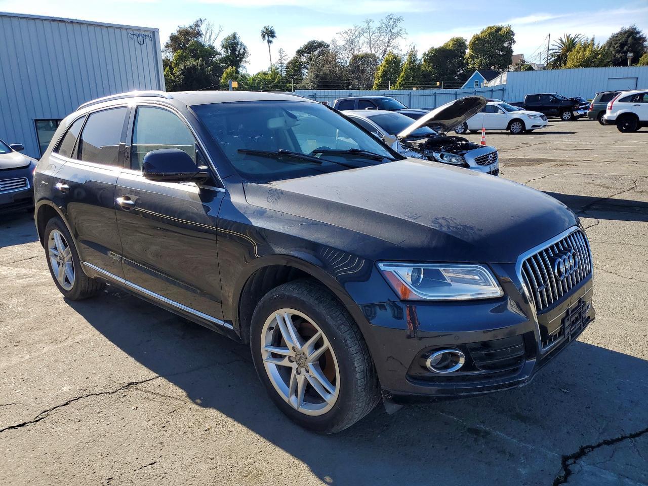 2017 Audi Q5 Premium Plus - Image 4
