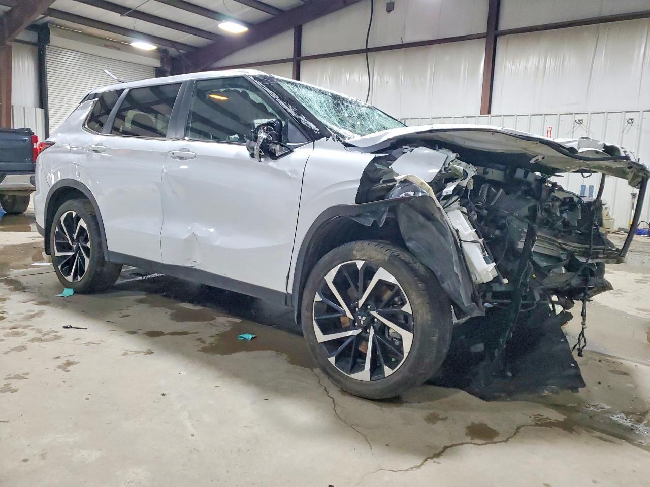 2024 Mitsubishi Outlander Se - Фото 4