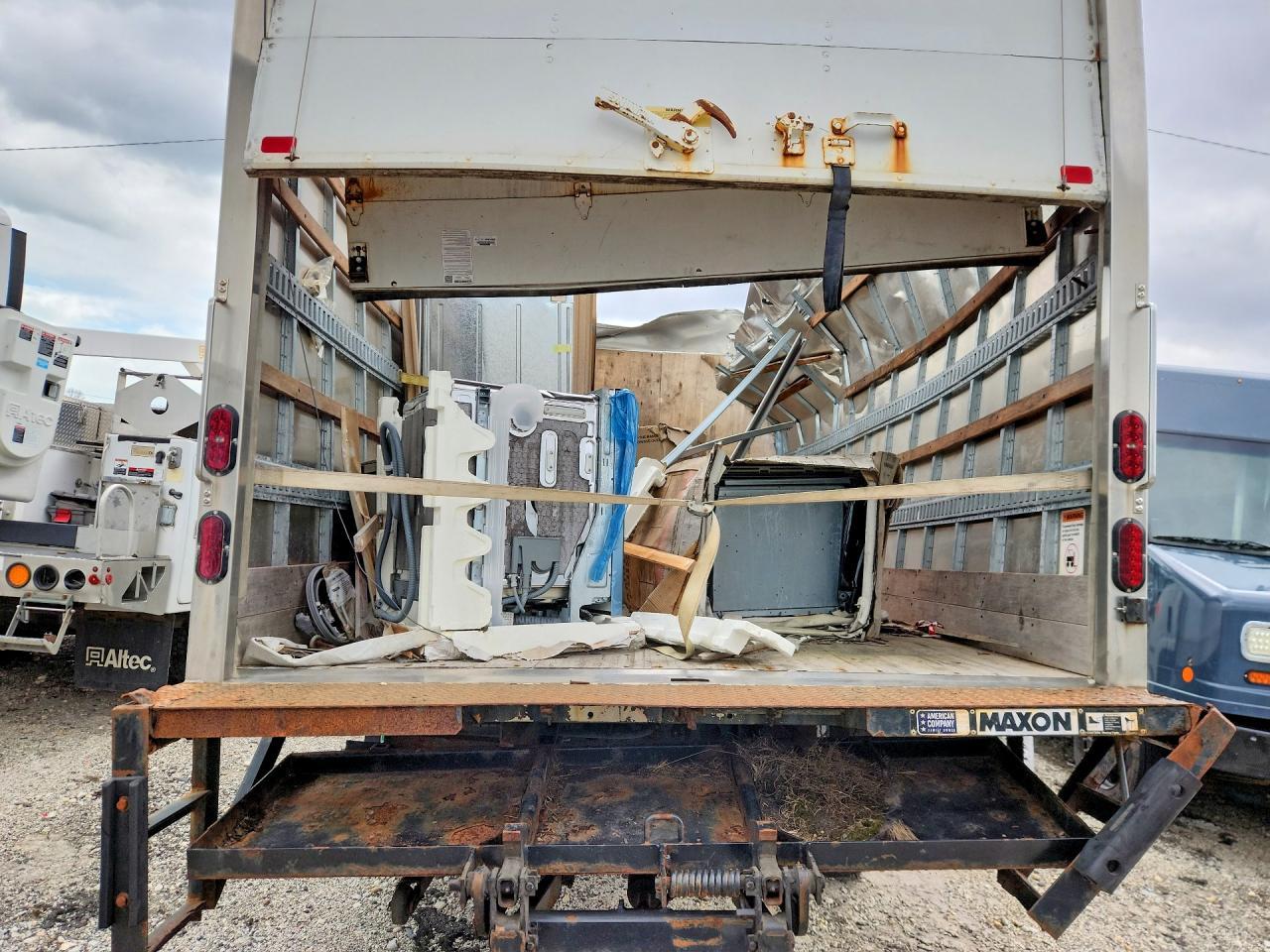 2018 Isuzu Npr Hd - Фото 6
