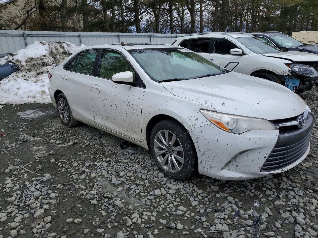 2017 Toyota Camry Xle - Фото 4