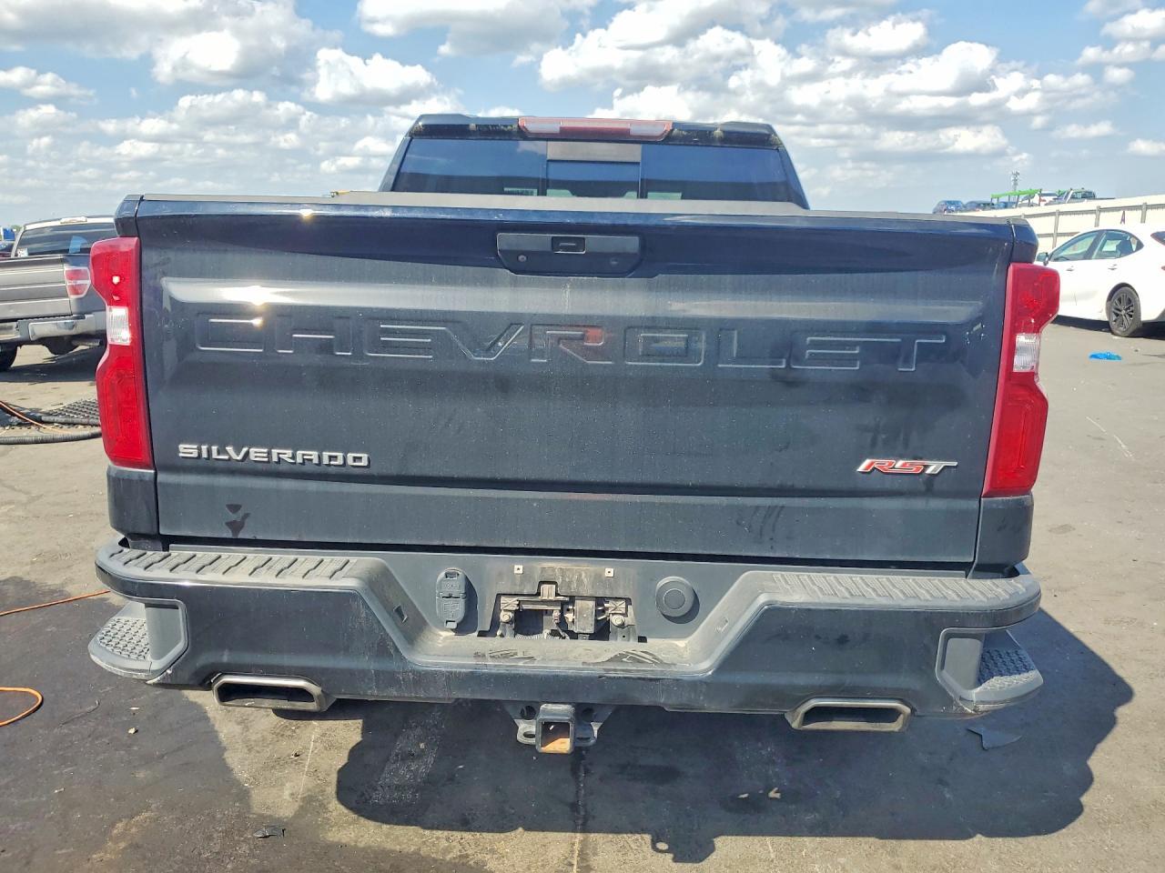 2020 Chevrolet Silverado Rst - Фото 6