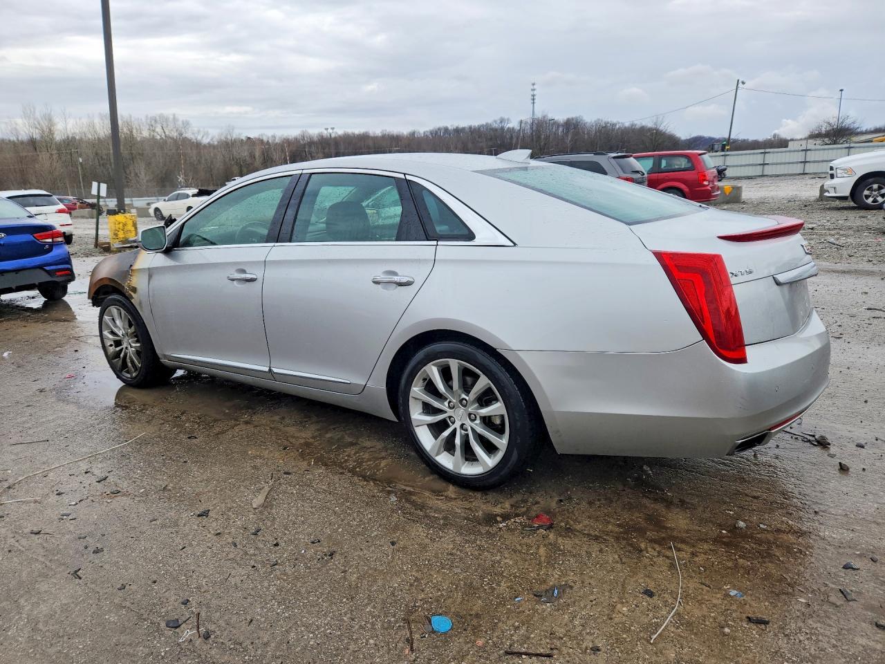 2016 Cadillac Xts Luxury Collection - Image 2