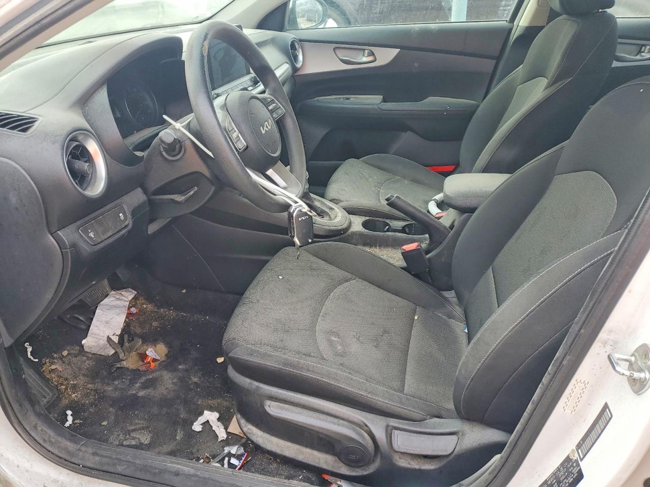 2022 Kia Forte Fe - Фото 7